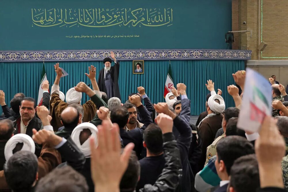 الإمام الخامنئي: الانتخابات هي الركيزة الأساسية للجمهورية الإسلامية الإمام الخامنئي: الانتخابات هي الركيزة الأساسية للجمهورية الإسلامية
