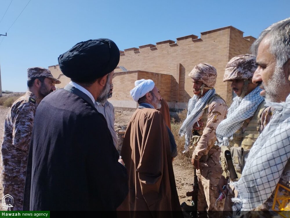 بازدید مسئول نمایندگی ولی فقیه در نیروی زمینی سپاه از نوار مرزی آبادان بازدید مسئول نمایندگی ولی فقیه در نیروی زمینی سپاه از نوار مرزی آبادان