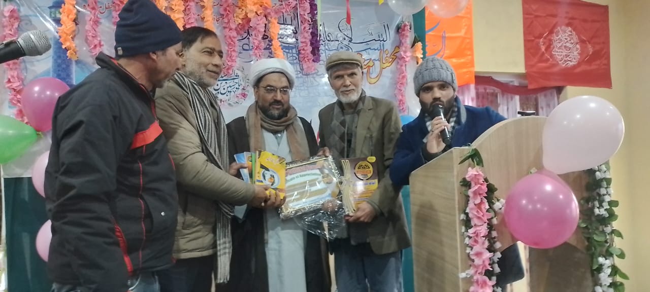 بچوں کو دنیا کی تعلیم کے ساتھ دین بھی سیکھائیں، مولانا غلام محمد گلزار