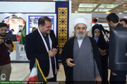 بالصور/ أمين عام المجمع العالمي للتقريب بين المذاهب الإسلامية يتفقد جناح وكالة الحوزة في المعرض الـ 24 للإعلام بالعاصمة طهران