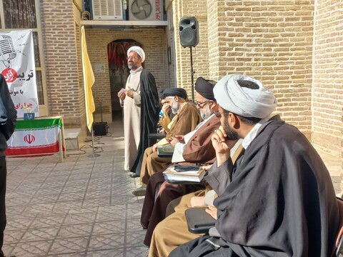 برگزاری تریبون آزاد در مدرسه علمیه شفیعیه