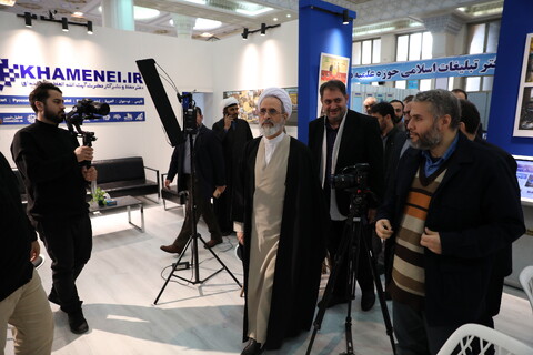 تصاویر/ بازدید آیت الله اعرافی از بیست و چهارمین نمایشگاه رسانه های ایران