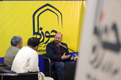 تصاویر/ غرفه خبرگزاری حوزه در سومین روز نمایشگاه رسانه‌های ایران