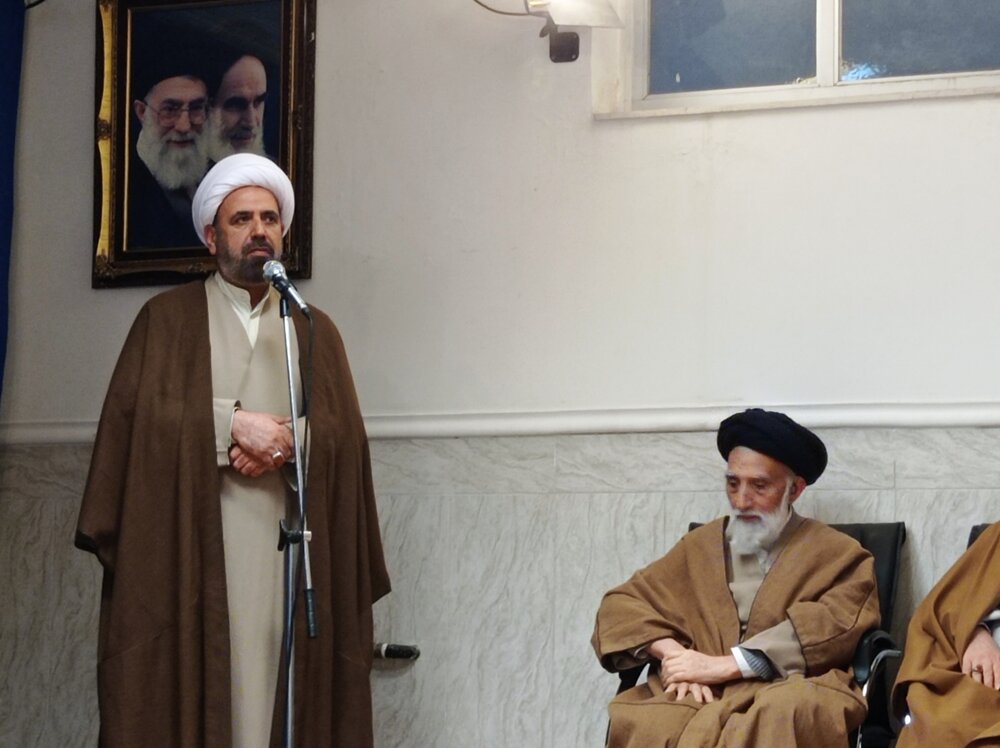 مشکل دشمن با عمامه ما نیست؛ با فکر ما مخالف است