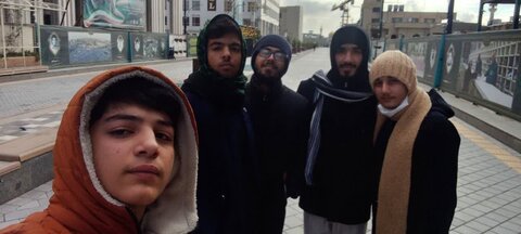 تصاویر/ حضور اساتید و طلاب مدرسه علمیه آیت الله مصطفوی در حرم رضوی