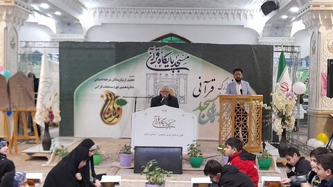 تصاویر/برگزاری محفل بزرگ پایگاه قرآنی بچه های مسجد در نمایشگاه قرآن و عترت در مصلای اردبیل