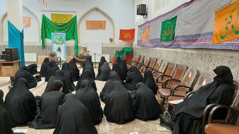 تصاویر برگزاری نشست انتخاباتی در مدرسه فاطمیه خرم آباد
