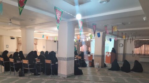 برگزاری کرسی آزاد اندیشی در مدرسه معصومیه (س)خرم آباد