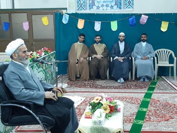 جمعی از طلاب مدرسه علمیه المهدی(عج) آران و بیدگل معمم شدند+ عکس