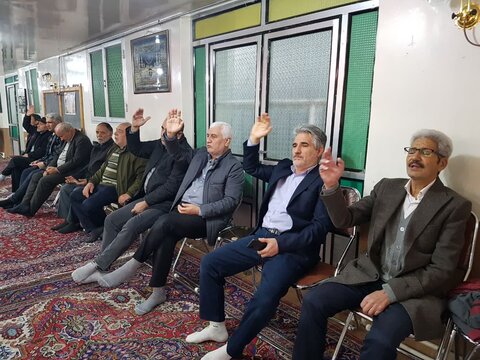 تصاویر/ شهرستان ماکو غرق در شادی ولادت امام زمان