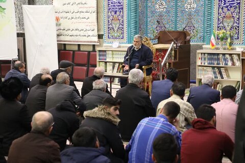 تصاویر/ حضور استاندار آذربایجانغربی در جمع نمازگزاران مسجد حضرت ابوالفضل ( علیه السلام ) اروميه