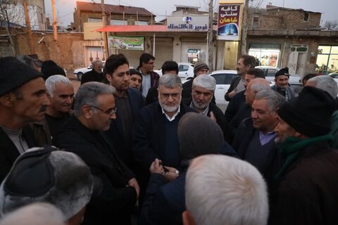 تصاویر/ حضور استاندار آذربایجانغربی در جمع نمازگزاران مسجد حضرت ابوالفضل ( علیه السلام ) اروميه
