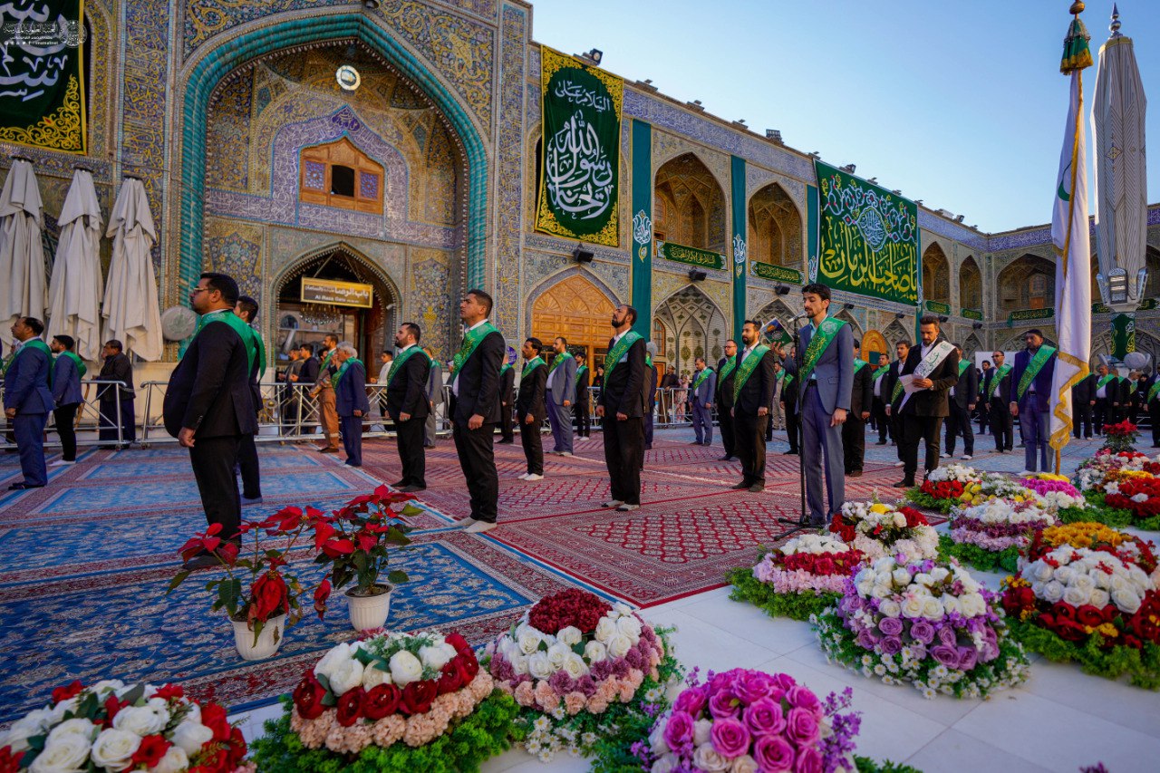 تصاویر/ گرامیداشت ولادت امام زمان (عج) در مراسم صبحگاهی خدام آستان علوی