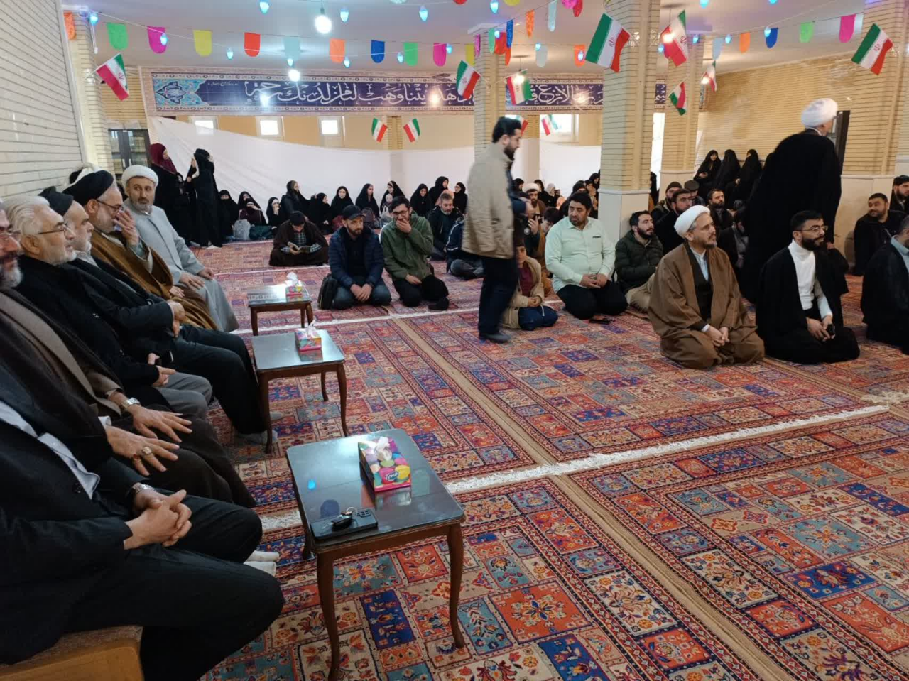 طلاب جامعه المصطفی مصداق کامل مهاجر الی اللّه هستند