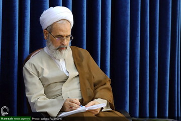 تسلیت آیت الله اعرافی به رئیس کمیته امداد امام خمینی(ره)