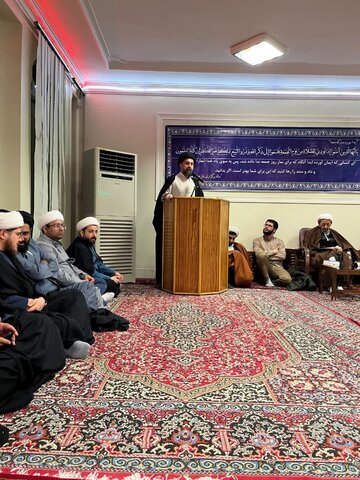 تصاویر نشست مبلغان بروجردی با امام جمعه شهرستان