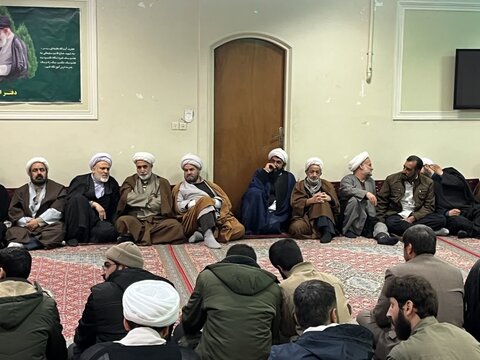 تصاویر نشست مبلغان بروجردی با امام جمعه شهرستان