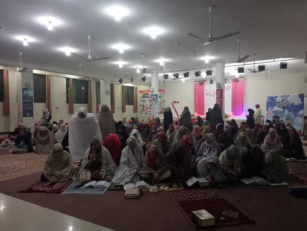 فاطمیہ ایجوکیشنل کمپلیکس مظفر آباد میں شب برات کے موقع پر اعمال و شب بیداری