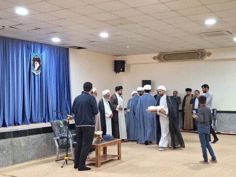 تصاویر/ دیدار آیت الله حسینی بوشهری با طلاب کنگانی