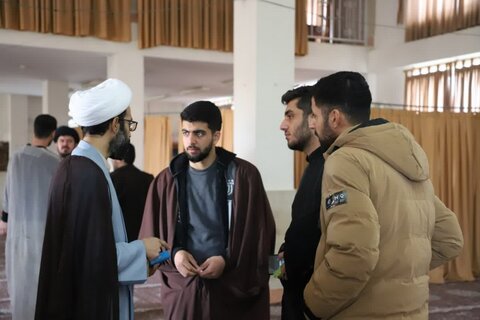 تصاویر/سرکشی مدیر و معاونین حوزه های علمیه کردستان از حوزه مدرسه علمیه کامیاران