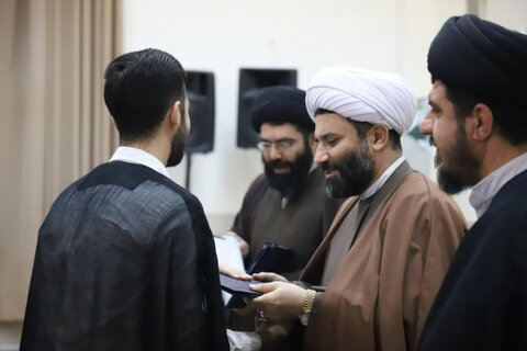 تصاویر/سرکشی مدیر و معاونین حوزه های علمیه کردستان از حوزه مدرسه علمیه کامیاران