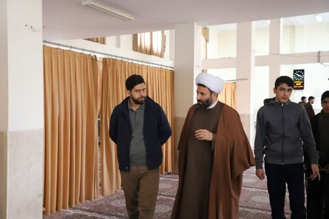 تصاویر/سرکشی مدیر و معاونین حوزه های علمیه کردستان از حوزه مدرسه علمیه کامیاران