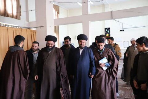 تصاویر/سرکشی مدیر و معاونین حوزه های علمیه کردستان از حوزه مدرسه علمیه کامیاران