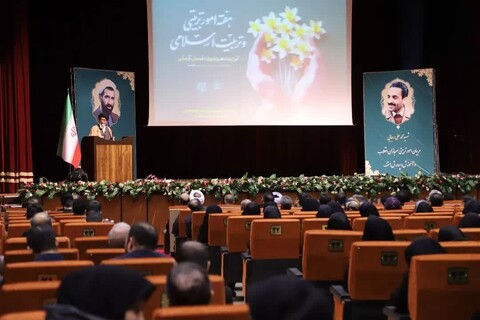 تصاویر/ همایش مربیان تربیتی بمناسبت هفته امورتربیتی و تربیت اسلامی در تبریز