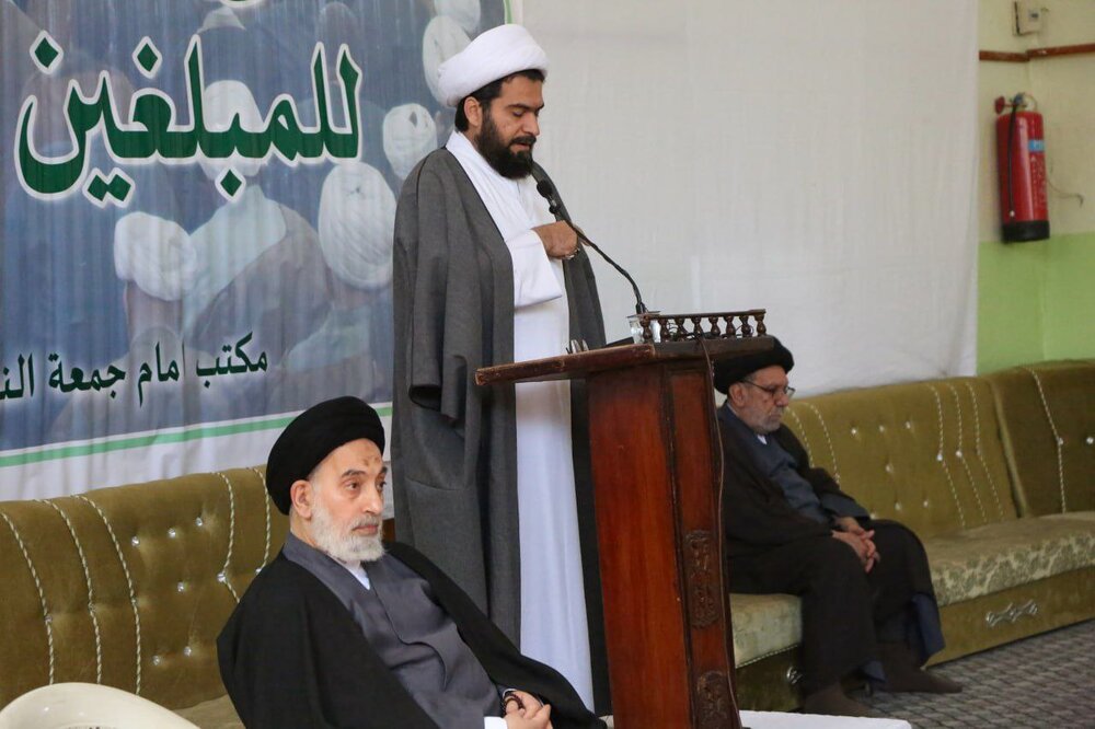 خطیب و عالم دینی اگر اعتماد به خدا مبنی بر پیروزی نداشته باشد، شکست خورده است