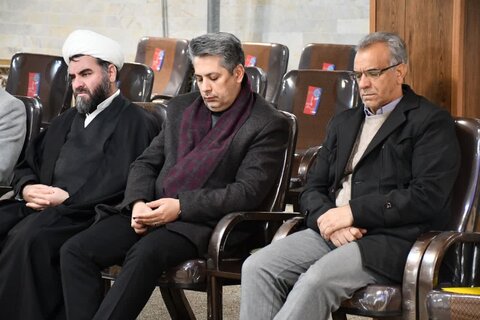 تصاویر/ نشست هم اندیشی امام جمعه خوی با جمعی از نخبگان علمی و دانشگاهی