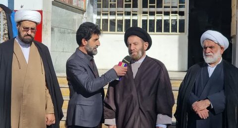 تصاویر شرکت نماینده ولی فقیه در لرستان در انتخابات