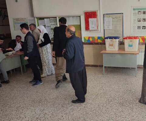 تصاویر/ حضور حماسی مردم کردستان در انتخابات مجلس و خبرگان رهبری