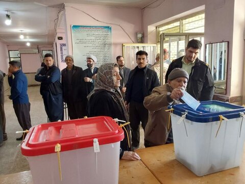 تصاویر/ حضور حماسی مردم کردستان در انتخابات مجلس و خبرگان رهبری