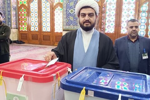 تصاویر/ همراهی مدیران تبلیغات اسلامی یزد با فعالان مساجد و رأی اولی هاپای صندوق رأی