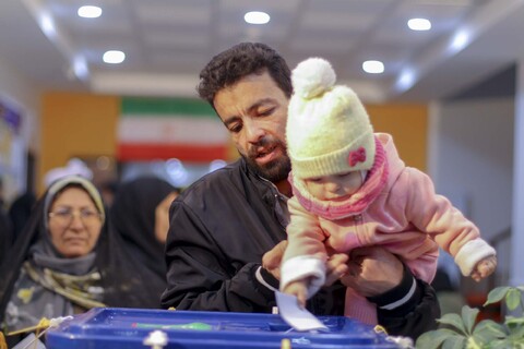 حماسه حضور در انتخابات مجلس شورای اسلامی و خبرنگان رهبری در بیرجند
