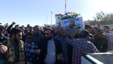 وداع باشکوه بندرعباسی ها با پیکر شهید زارعی