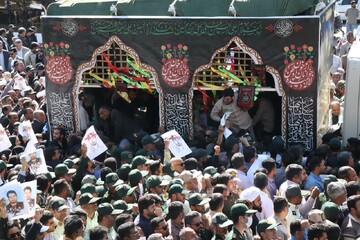 فیلم| آیین استقبال و تشییع پیکر سومین شهیدمدافع حرم استان هرمزگان