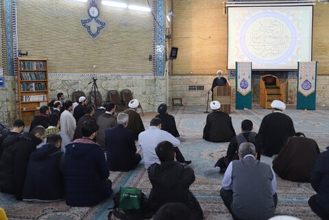 تصاویر/ مراسم عمامه گذاری جمعی از طلاب مدرسه معصومیه قم