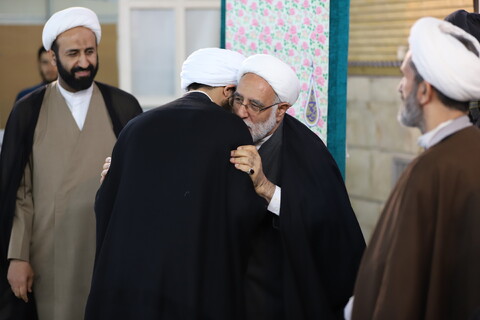 تصاویر/ مراسم عمامه گذاری جمعی از طلاب مدرسه معصومیه قم