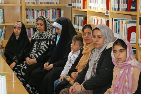 تصاویر/ جلسه جهاد تبیین و پرسش و پاسخ در روستای خانم آباد با حضور رئیس اداره تبلیغات اسلامی کامیاران