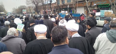 مراسم تشییع پیکر آیت الله امامی کاشانی در تهران