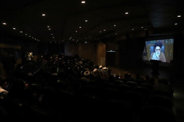 جایگاه و شخصیت حضرت ابوذر معرفی شود