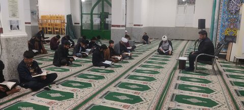 تصاویر / مراسم بزرگداشت مرحوم آیت الله امامی کاشانی در مدرسه علمیه حاجی آباد
