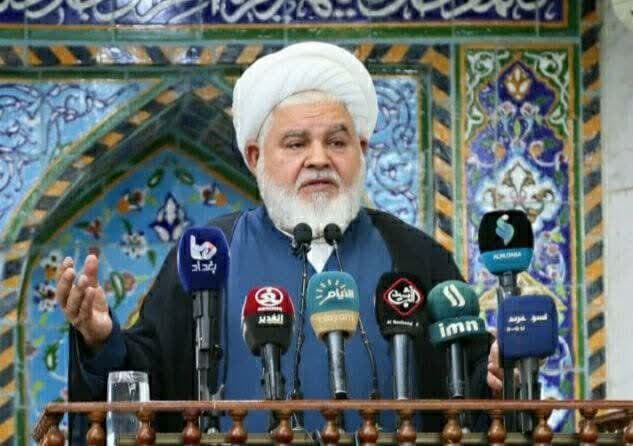 آیت‌الله خامنه‌ای ذخیره الهی بر روی زمین هستند