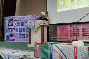 در سیل اخیر بر خلاف‌جریان سازی و سیاه‌نمایی دشمنان همه دستگاه‌ها و ارگان‌های مربوطه وارد میدان شدند