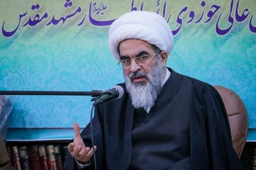 همت اساتید، سخن جدید علمی و متقن باشد/ حوزه و روحانیت، مسئول دینداری جامعه است