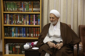 آشنایی نمایندگان قم با فعالیت های فناورانه حوزه در نمایشگاه الکامپ قم