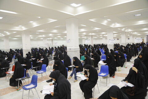 تصاویر /  برگزاری آزمون ورودی داوطلبان سال تحصیلی ۱۴۰۴-۱۴۰۳ جامعه الزهرا (س)