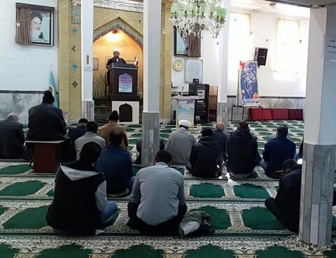 تصاویر/ اقامه نماز جمعه شهر «دزج»