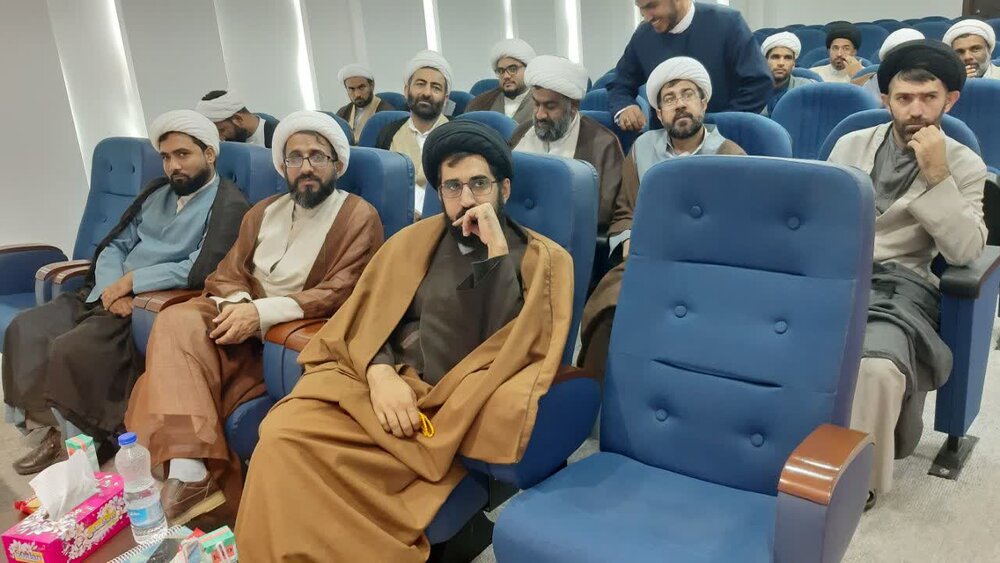 مبلغین از تخریب و تحریف فرهنگ ساحل نشینی و اسلامی جلوگیری کنند